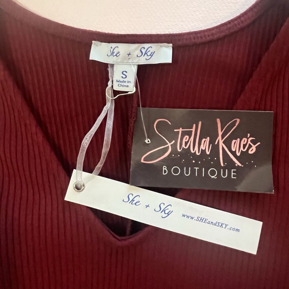 She+Sky Ribbed Burgundy Bodycon Sheath Dress Flutter Sleeves Stretchy Small New